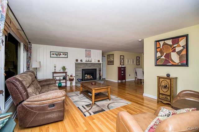 304 Sherbrooke Road, Manlius, NY 13104