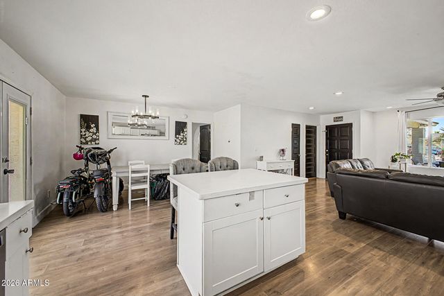 3513 E PUEBLO Avenue, Mesa, AZ 85204
