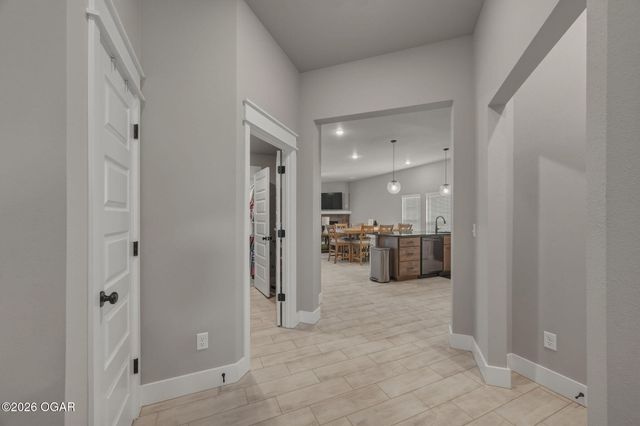 340 E Greystone Square, Webb City, MO 64870