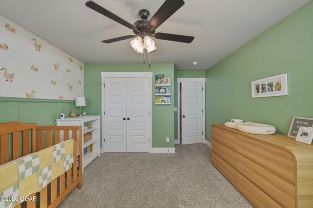 340 E Greystone Square, Webb City, MO 64870