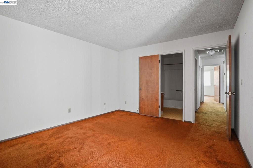 Image 17 of property listing at 425 Coffield Ave, Napa, CA 94558