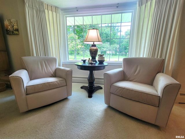 2753 N Stanford Road, Flora, IL 62839