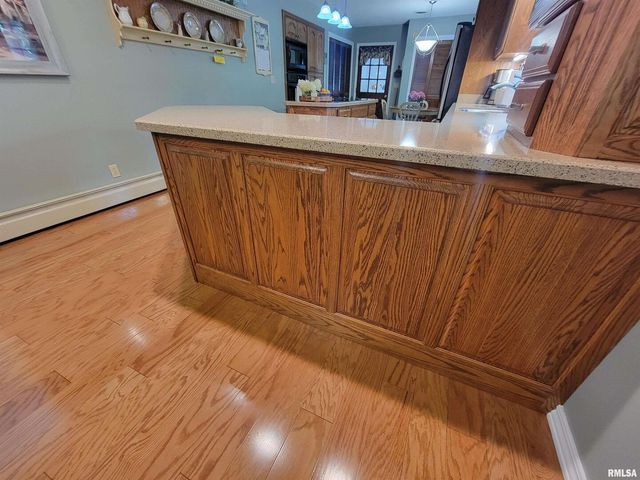 2753 N Stanford Road, Flora, IL 62839