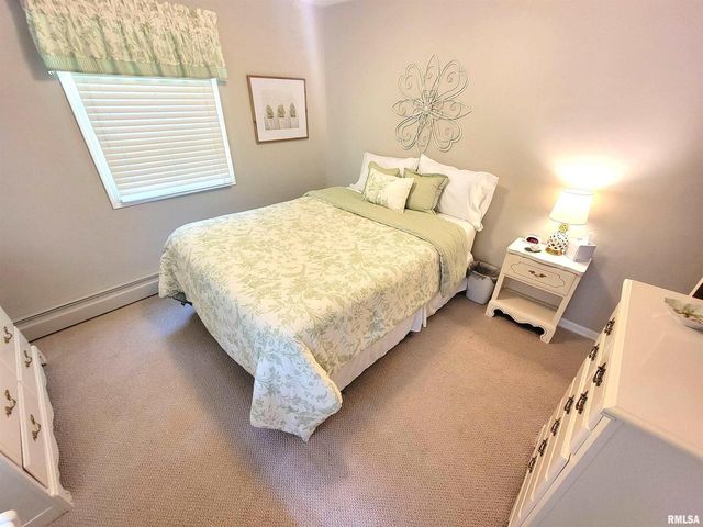 2753 N Stanford Road, Flora, IL 62839