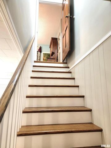 2753 N Stanford Road, Flora, IL 62839