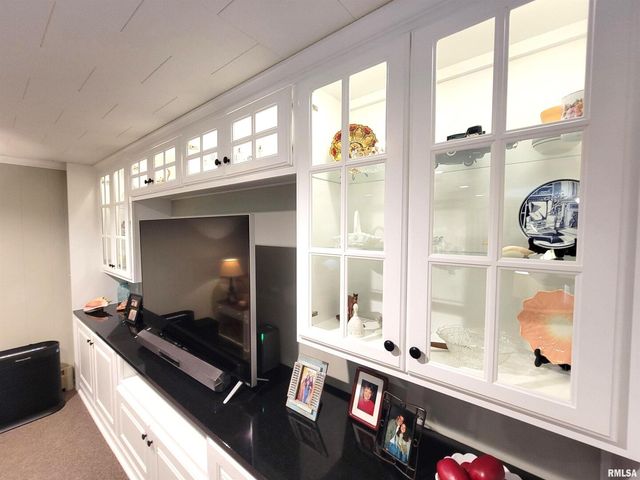 2753 N Stanford Road, Flora, IL 62839