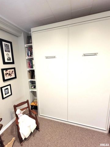 2753 N Stanford Road, Flora, IL 62839