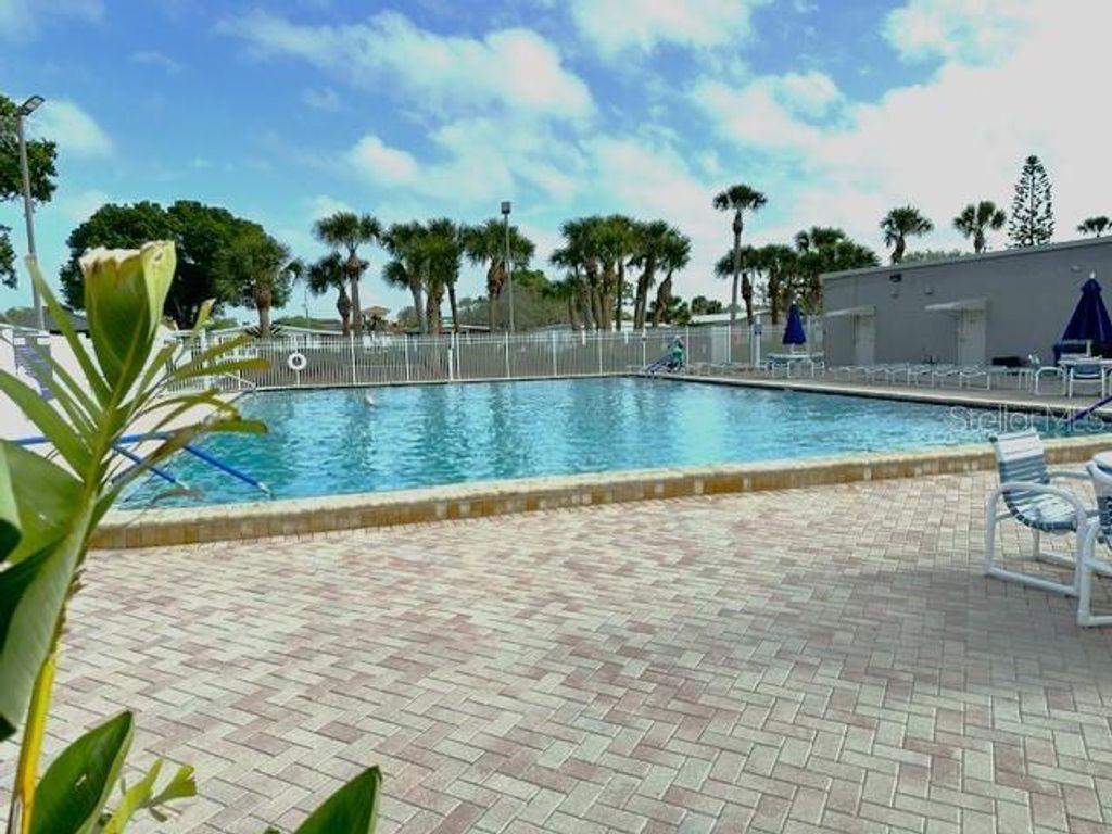 Image 53 of property listing at 551 SALMON COURT, Oldsmar, FL 34677
