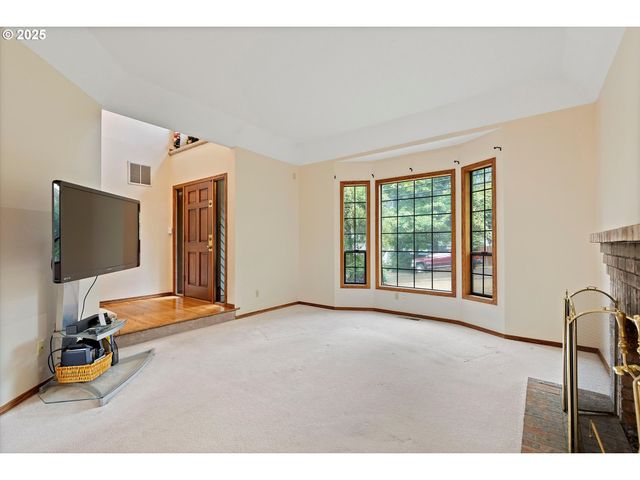 10125 Sw 72ND Ave, Tigard, OR 97223