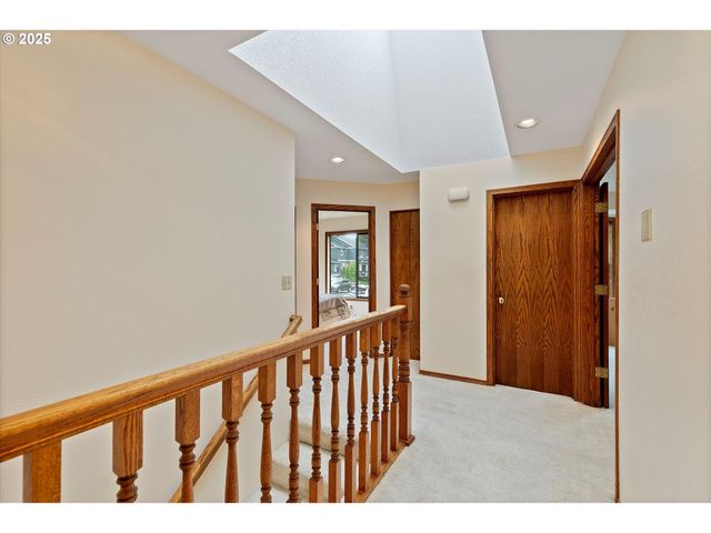 10125 Sw 72ND Ave, Tigard, OR 97223