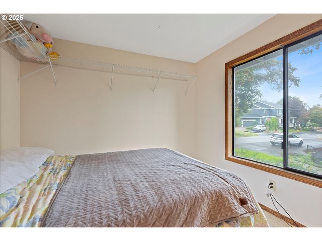 10125 Sw 72ND Ave, Tigard, OR 97223