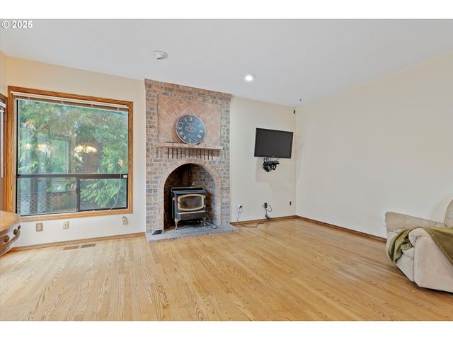 10125 Sw 72ND Ave, Tigard, OR 97223