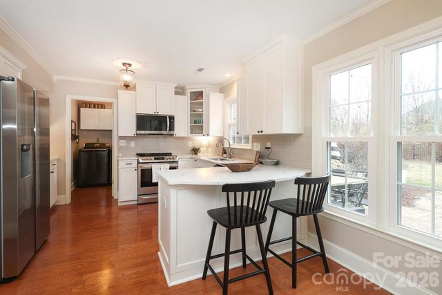 6128 Greystone Drive, Matthews, NC 28104