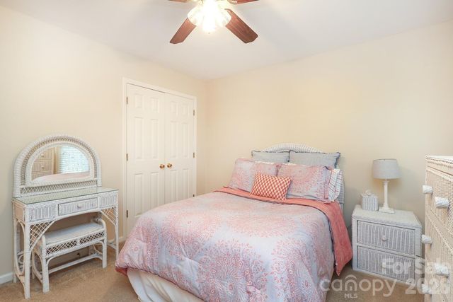 6128 Greystone Drive, Matthews, NC 28104