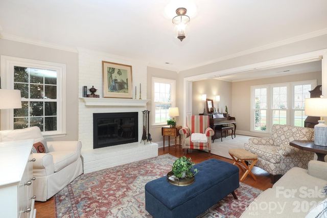 6128 Greystone Drive, Matthews, NC 28104