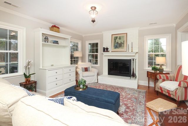 6128 Greystone Drive, Matthews, NC 28104