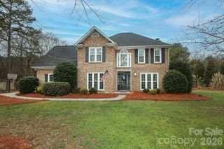 6128 Greystone Drive, Matthews, NC 28104