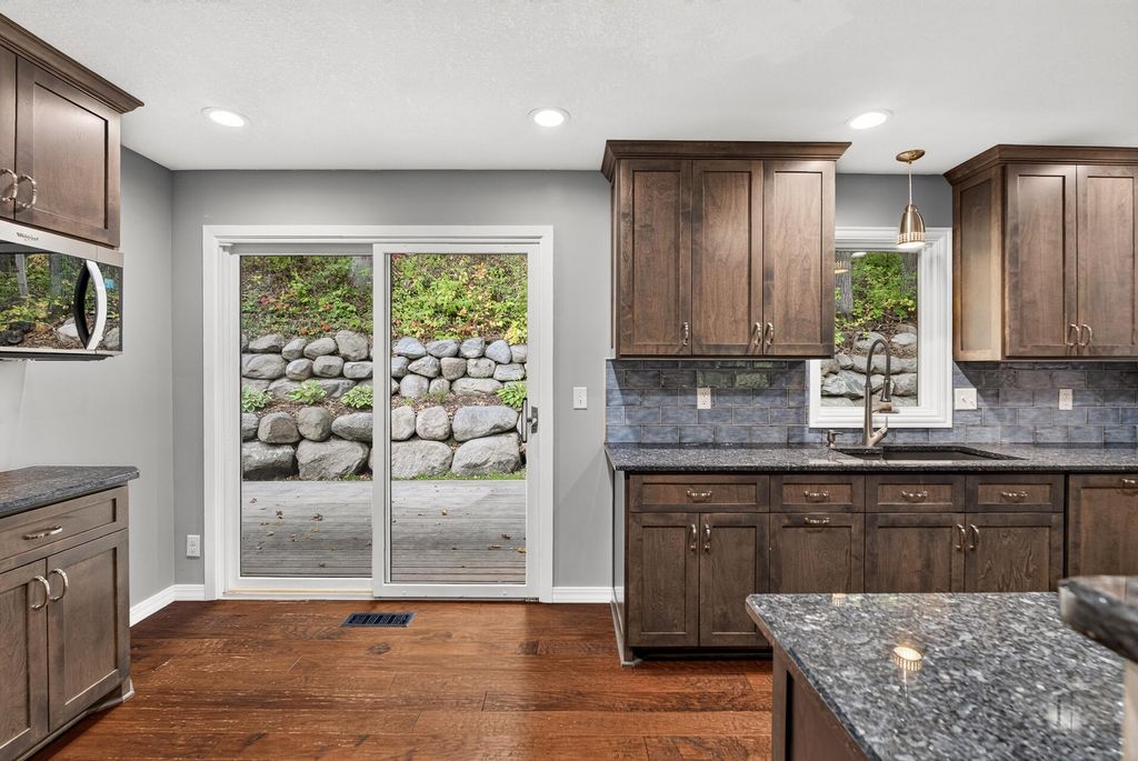 2222 Black Oak Drive, Minnetonka, MN 55305 — photo 5