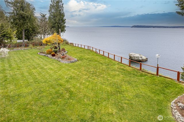 15 White Rock Lane, Port Ludlow, WA 98365