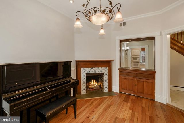 135 NORTH CAROLINA AVE SE, Washington, DC 20003