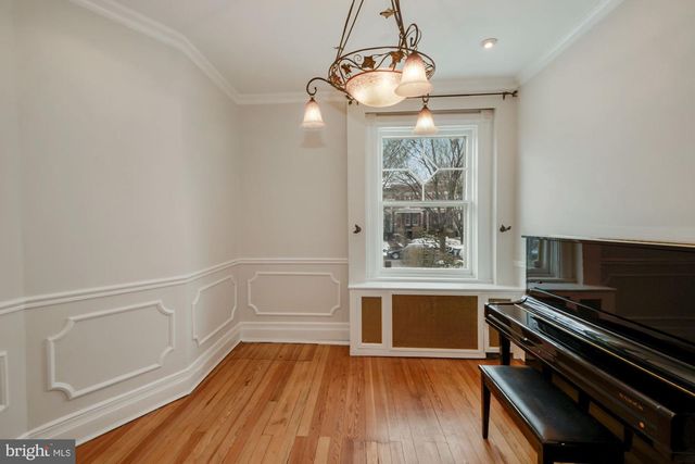 135 NORTH CAROLINA AVE SE, Washington, DC 20003