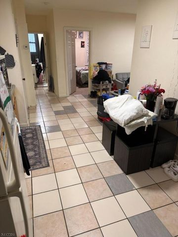 33 N 7Th St, Paterson City, NJ 07522