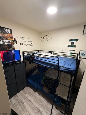 33 N 7Th St, Paterson City, NJ 07522