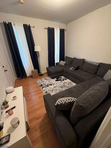 33 N 7Th St, Paterson City, NJ 07522