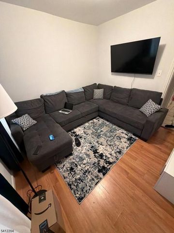 33 N 7Th St, Paterson City, NJ 07522