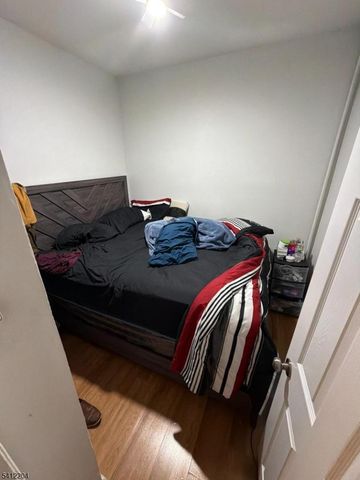 33 N 7Th St, Paterson City, NJ 07522