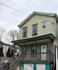 33 N 7Th St, Paterson City, NJ 07522