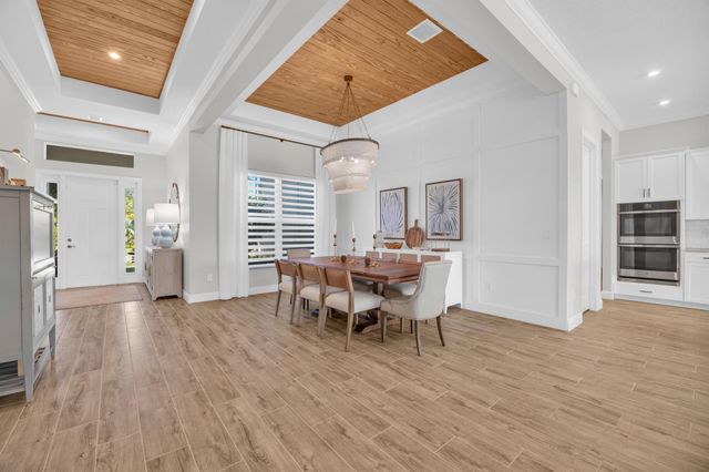 668 SW Riverwatch Place, Stuart, FL 34997