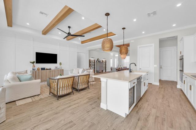 668 SW Riverwatch Place, Stuart, FL 34997