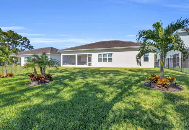 668 SW Riverwatch Place, Stuart, FL 34997