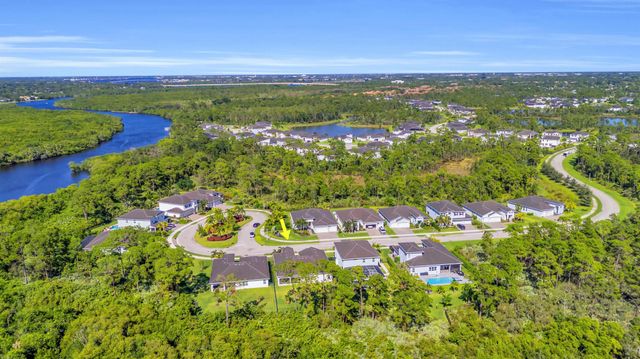 668 SW Riverwatch Place, Stuart, FL 34997