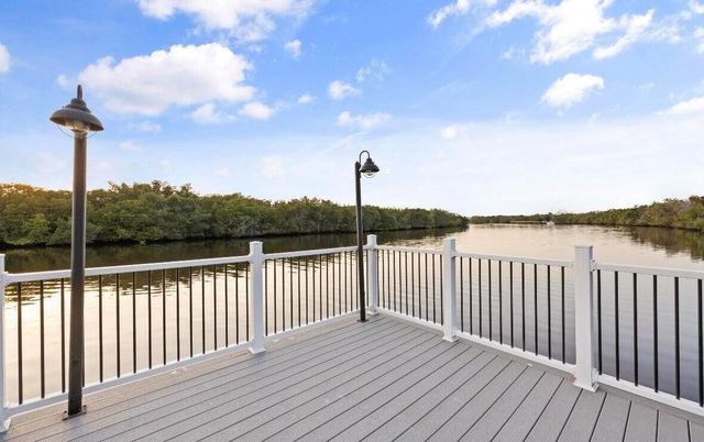 668 SW Riverwatch Place, Stuart, FL 34997