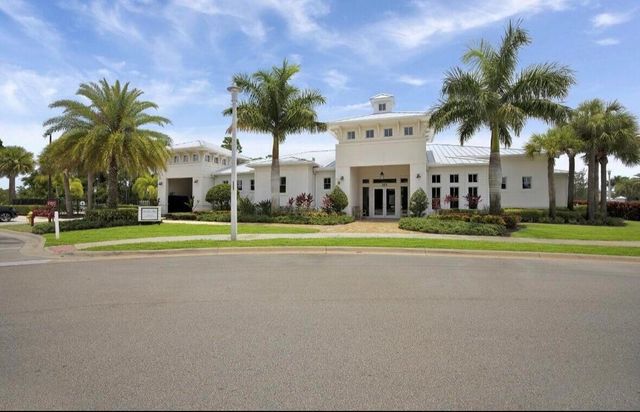 668 SW Riverwatch Place, Stuart, FL 34997