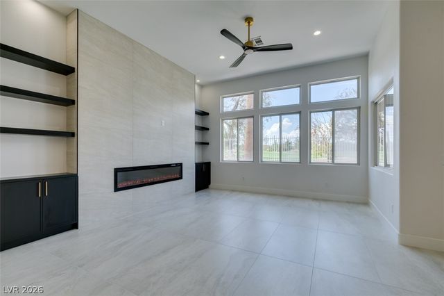 483 Indigo Springs Street, Henderson, NV 89014