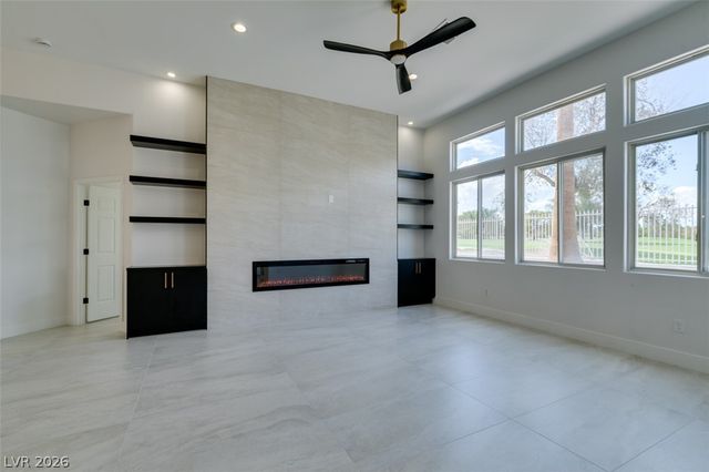 483 Indigo Springs Street, Henderson, NV 89014
