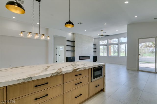 483 Indigo Springs Street, Henderson, NV 89014
