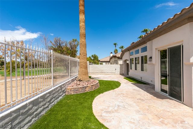 483 Indigo Springs Street, Henderson, NV 89014