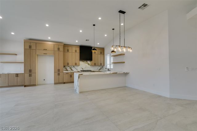 483 Indigo Springs Street, Henderson, NV 89014