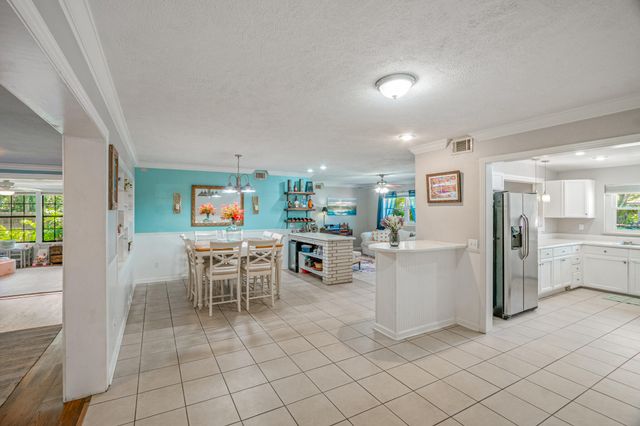 9 SE Waynel Circle, Fort Walton Beach, FL 32548