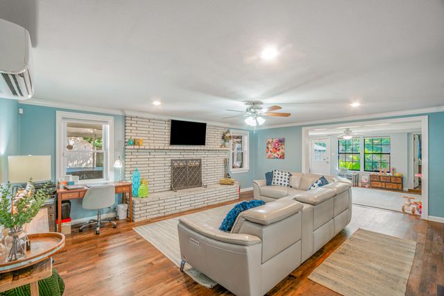 9 SE Waynel Circle, Fort Walton Beach, FL 32548