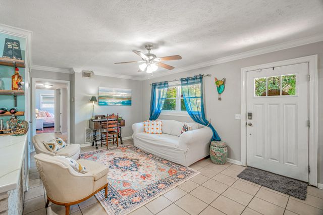 9 SE Waynel Circle, Fort Walton Beach, FL 32548