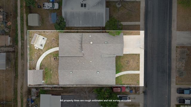 214 Schmeltzer Ln, San Antonio, TX 78213