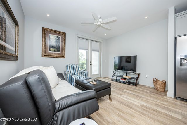2501 Bienville Boulevard, 133, Ocean Springs, MS 39564