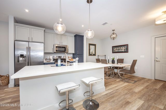 2501 Bienville Boulevard, 133, Ocean Springs, MS 39564