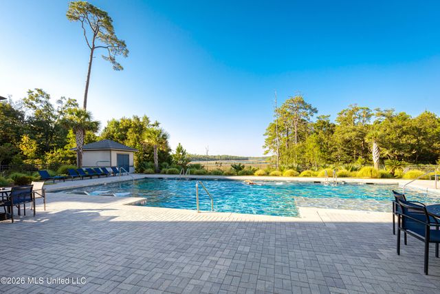 2501 Bienville Boulevard, 133, Ocean Springs, MS 39564
