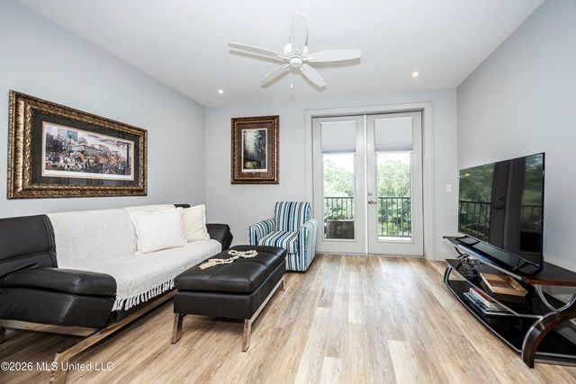 2501 Bienville Boulevard, 133, Ocean Springs, MS 39564